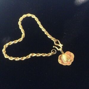 Bracelet